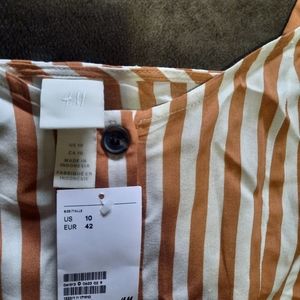 H&M NWT size L yellow and white strips top